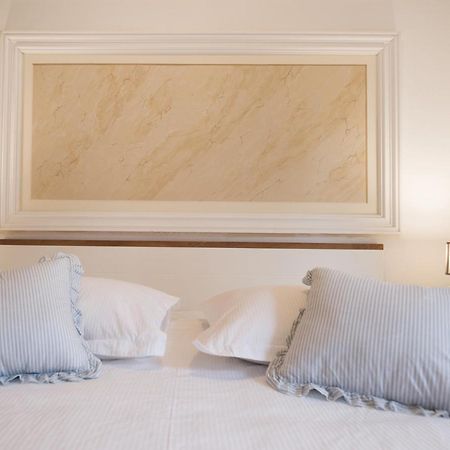Apartman Mediterraneo Supetar Exteriör bild