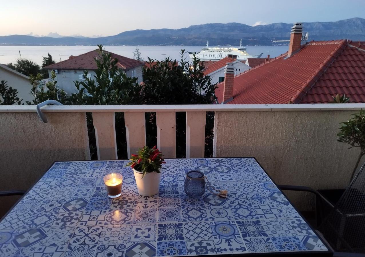Apartman Mediterraneo Supetar Exteriör bild